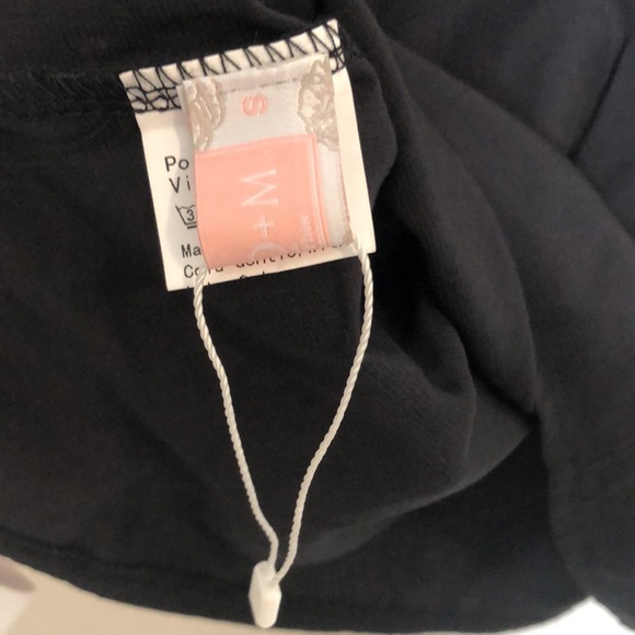 C+D+M Sleevless V-Neck Top Women's Small - Picture 2 of 3